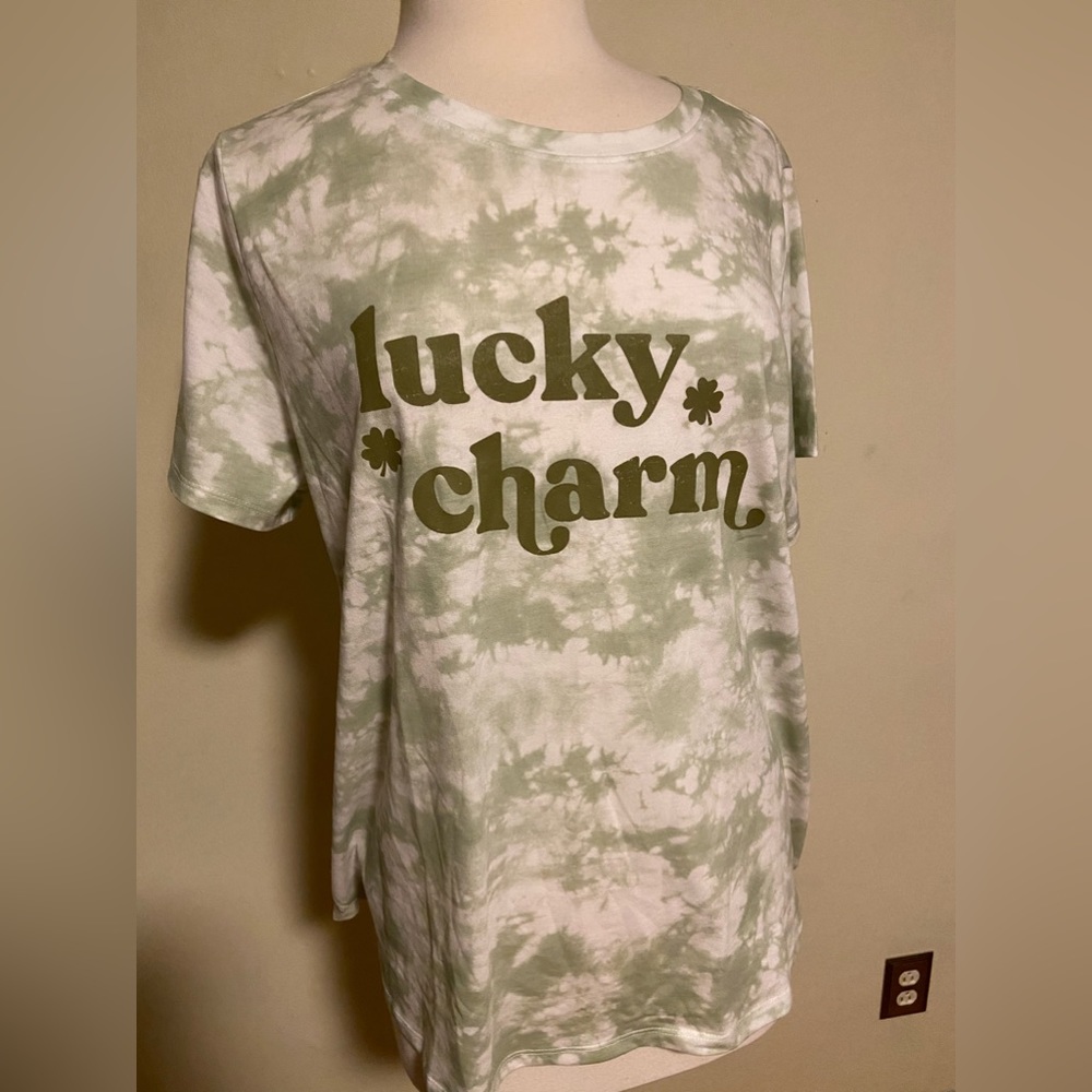 🎉Sonoma brand NWT  Lucky Charm Tee